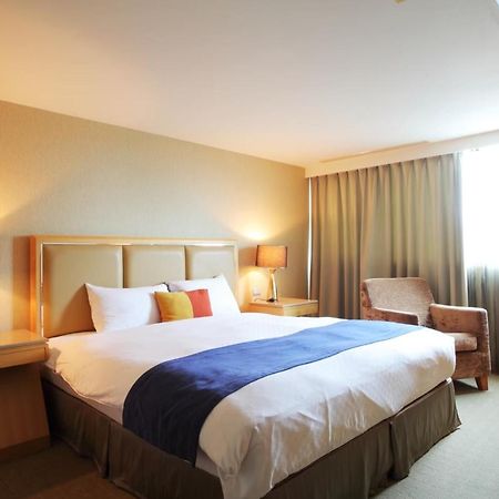 Jin Hua Hotel Lotung Kültér fotó