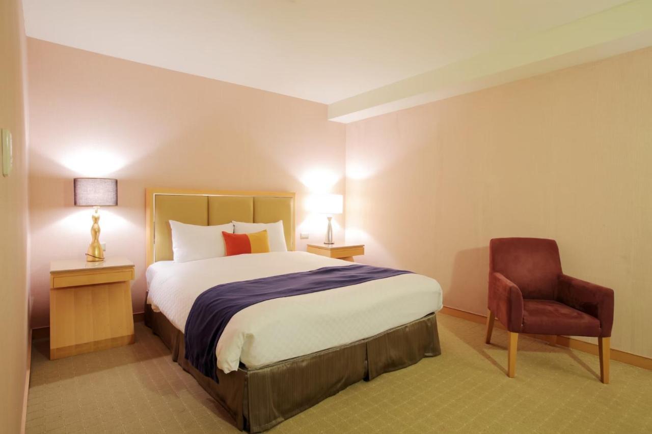 Jin Hua Hotel Lotung Kültér fotó