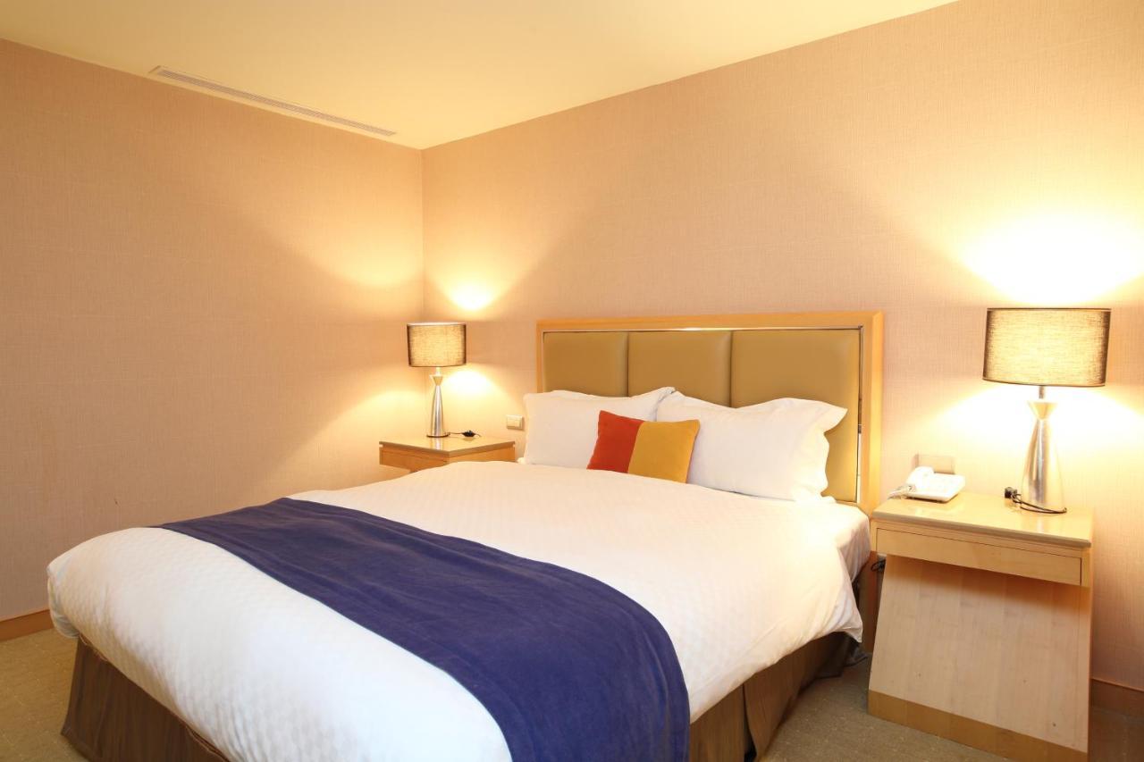 Jin Hua Hotel Lotung Kültér fotó