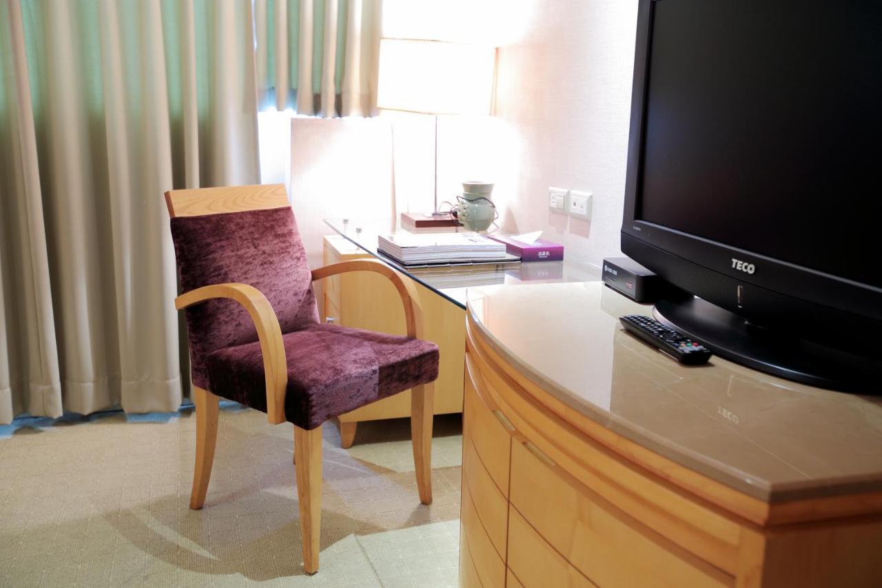 Jin Hua Hotel Lotung Kültér fotó